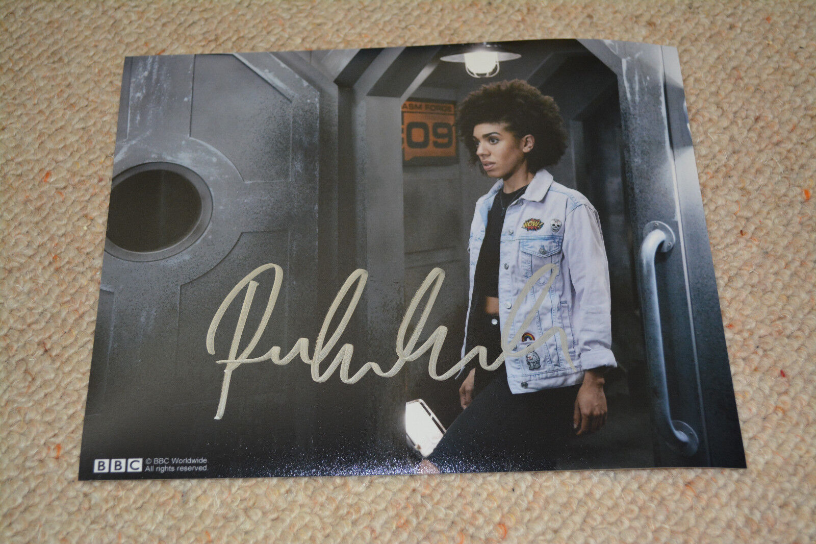 PEARL MACKIE signed autograph In Person 8x10 (20x25 cm) DOCTOR WHO