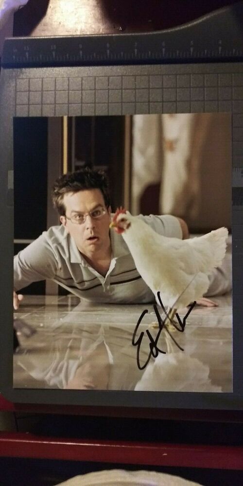 Ed Helms signed 8x10