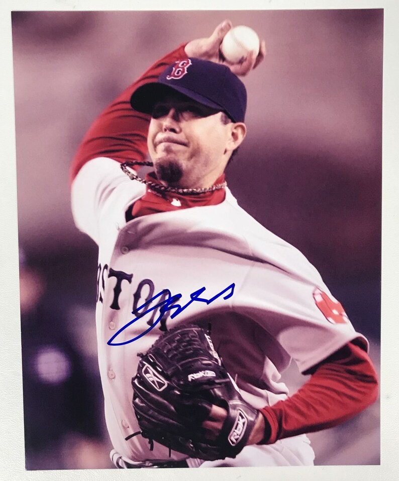 Josh Beckett Signed Autographed Glossy 8x10 Photo Poster painting - Boston Red Sox