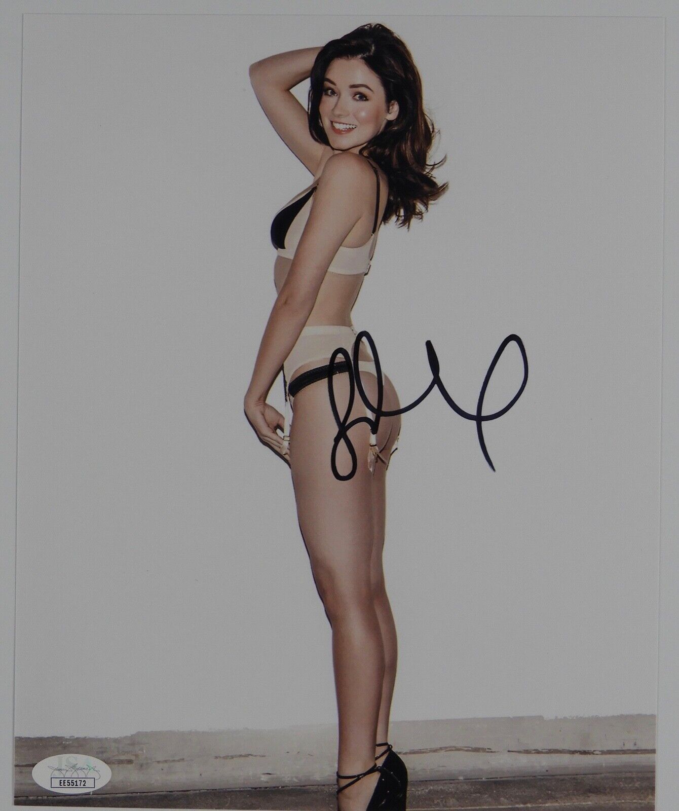 Sarah Bolger JSA Autograph Signed Photo Poster painting 8 x 10