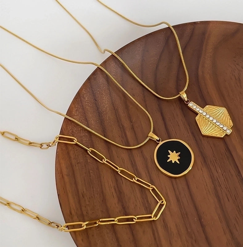 Nordic Style Retro Eight Awn Star Geometric 316L Stainless Steel  Rhinestones 18K Gold Plated Irregular Enamel Inlay Pendant Necklace