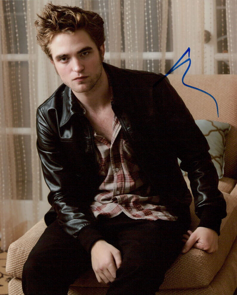 Robert Pattinson signed 8x10 Photo Poster painting Nice