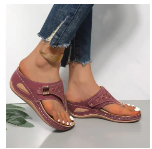 Yyvonne Flip Slippers Women Wear New Summer Fashion Casual Slope Heel Thick-Soled Beach Shoes Sandals