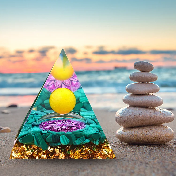5cm Orgonite Pyramid Heal Reiki Orgone Energy Generator Crystal Stone (G)