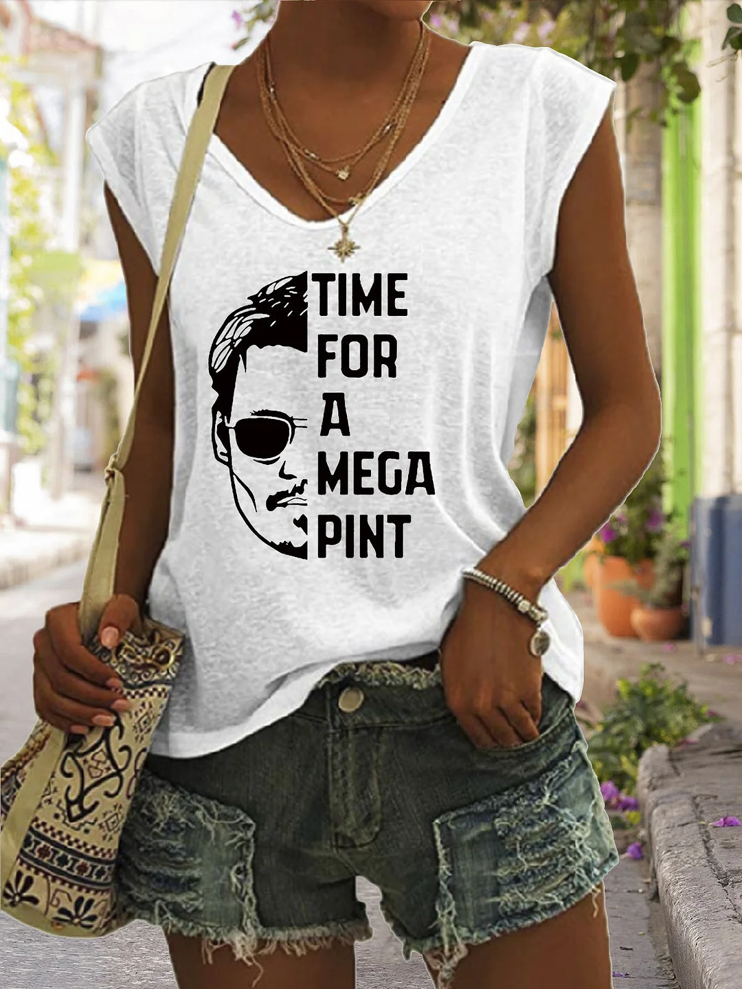 Women's TIME FOR A MEGA PINT Print Sleeveless T-Shirt