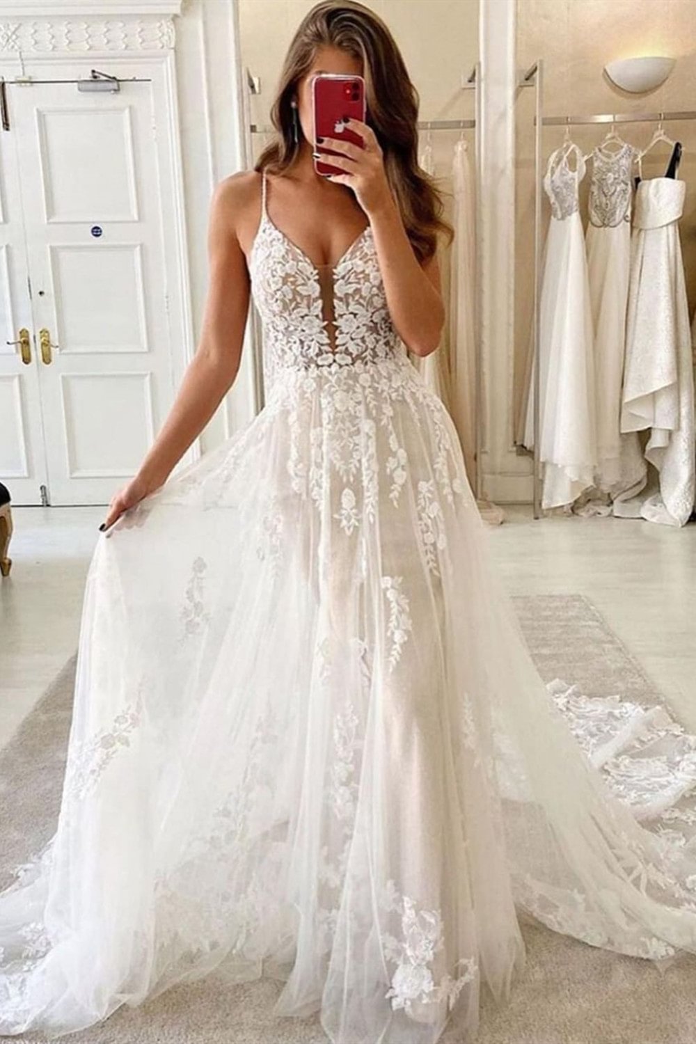 Romantic Spaghetti-Straps Lace Appliques Floor-length Wedding Dress With A-Line Tulle | Ballbellas Ballbellas