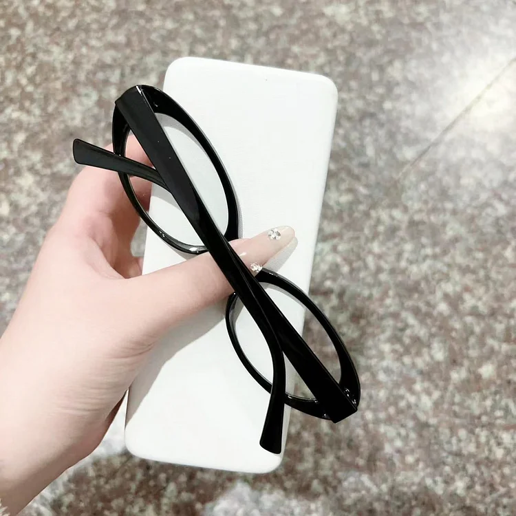 Traceeye American Vintage Oval Frame Premium Feel Glasses Women Black Glass Y2K Millennium Sweet Cool Spicy Girls Cat's Eye Eyeglass
