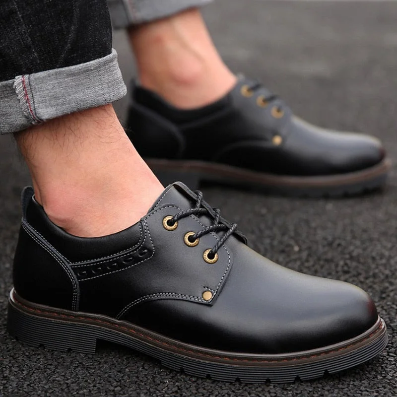 2022 Leather Shoes Men Footwear Men Casual Shoes High Quality Man Business Shoes Fashion Brand Male Booties Black Brown A1759