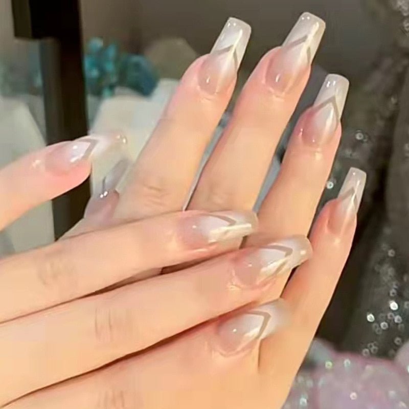24Pcs Coffin Ballet False Nail White Flower Pattern Nail Art Decoration Rhinestone Shiny Accessories Wearable Press On Fake Nail