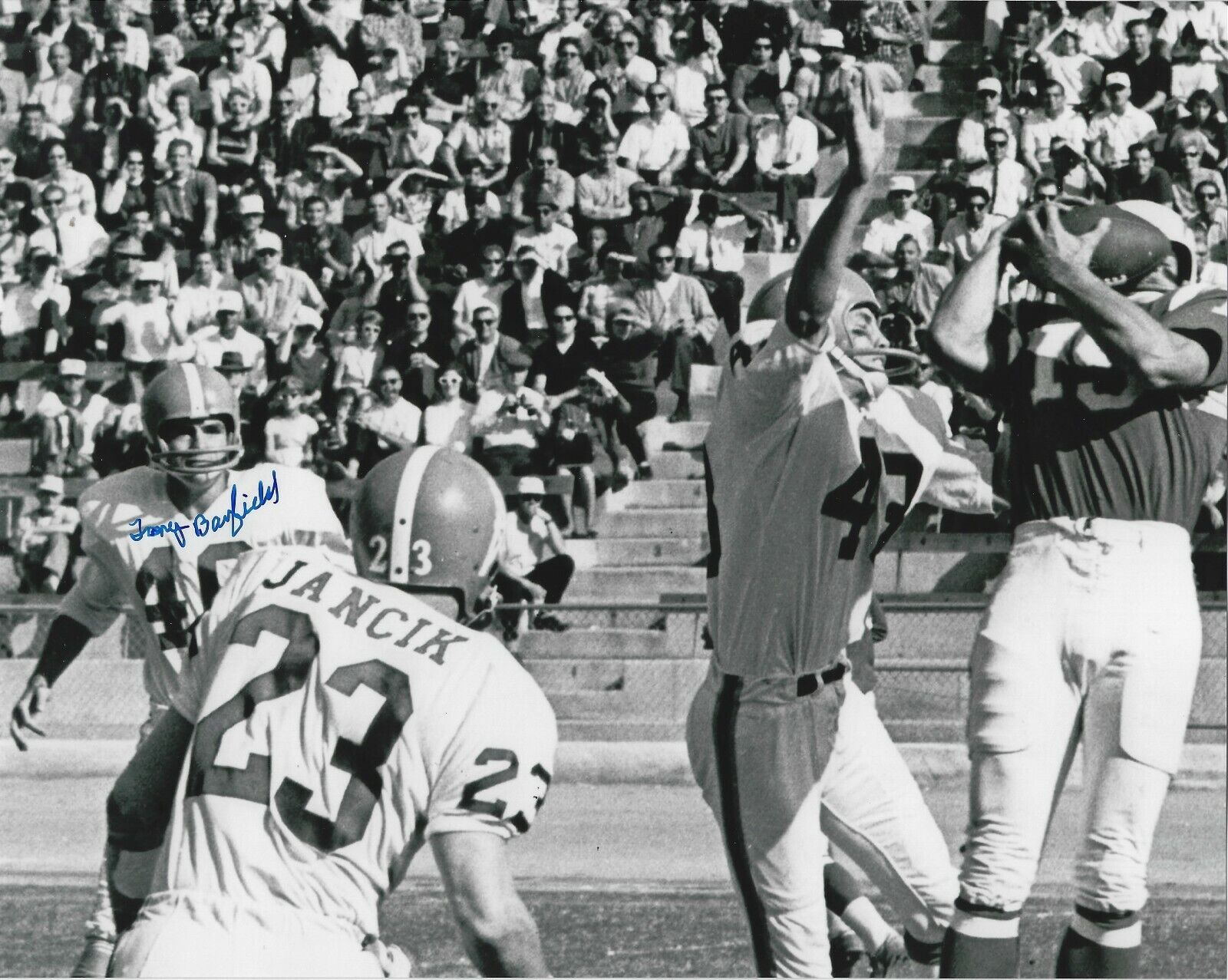 Autographed TONY BANFIELD Houston Oilers 8x10 Photo Poster painting w/COA