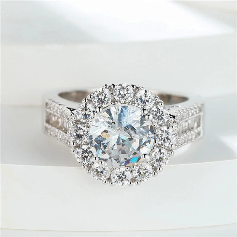 Luxury Female White Stone Ring Classic Silver Color Engagement Ring Crystal Wedding Rings For Women