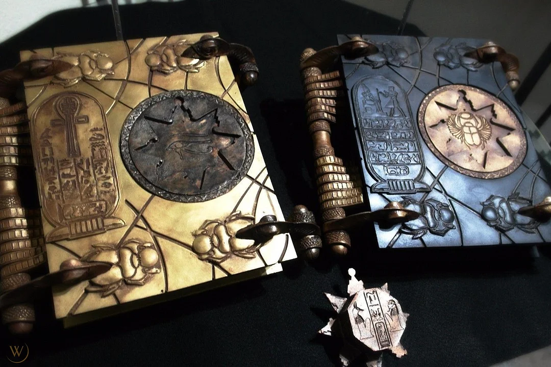 [40% OFF TO ANNIVERSARY] 📖The Book of the Dead – The Mummy Prop Replica📖