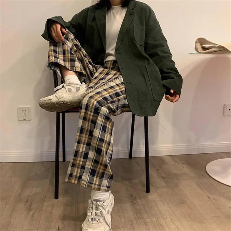 Brownm Waist Checkered Sweatpants