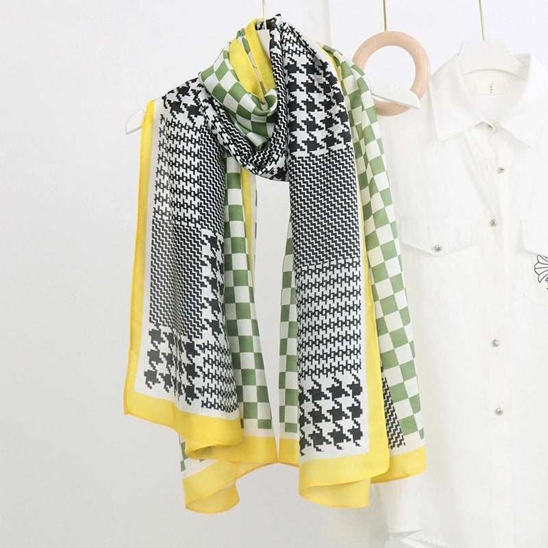 Women’s Fashion Letter Plaid Satin Printing Silk Scarves