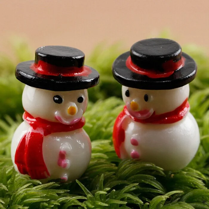 Christmas Snowman miniature Figurine home decoration fairy garden cartoon animals statue bonsai ornaments resin craft gift toy