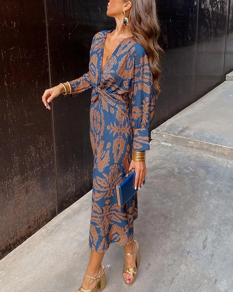 Vintage Long Sleeve Dress with V-Neck