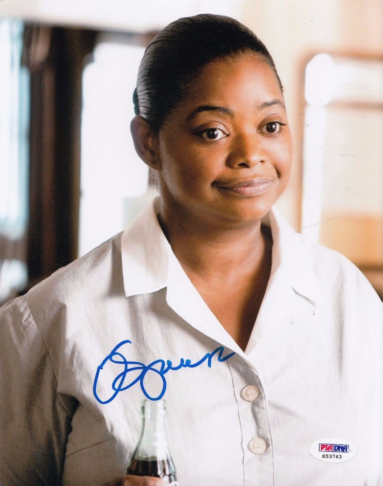 Octavia Spencer autographed The Help 8x10 Photo Poster painting PSA/DNA Authenticated S53743