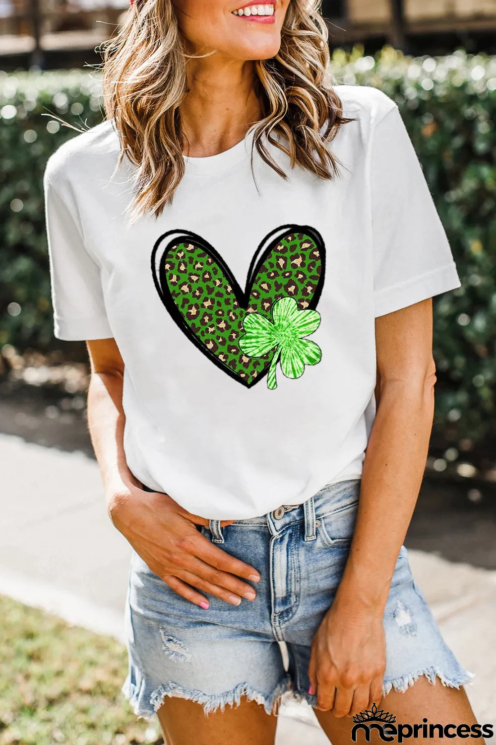 White Clover Leopard Heart Shaped Print Crewneck Graphic Tee
