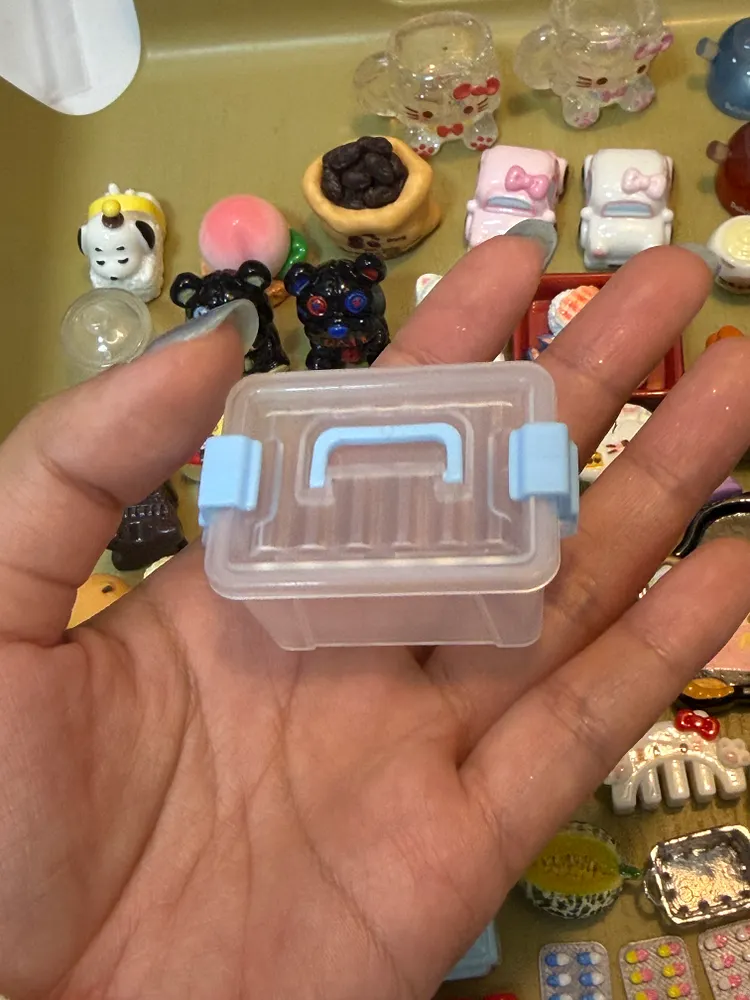 #004 Charms on Hand