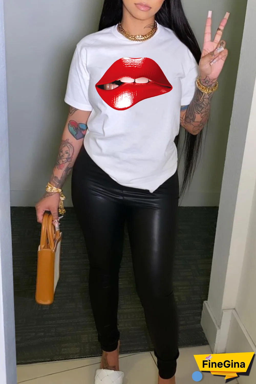 Black Street Lips Printed Patchwork O Neck T-Shirts
