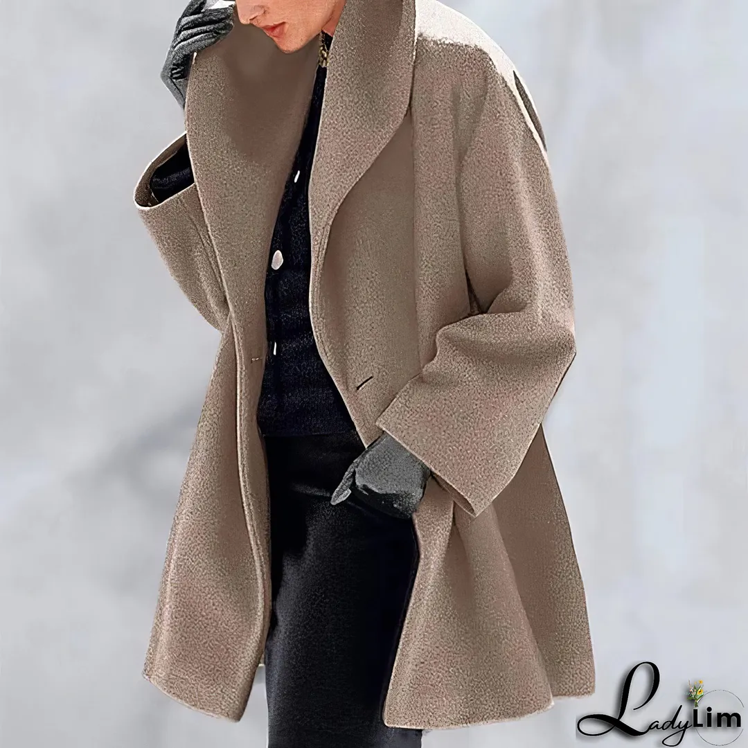 Relaxed and insulated Coat