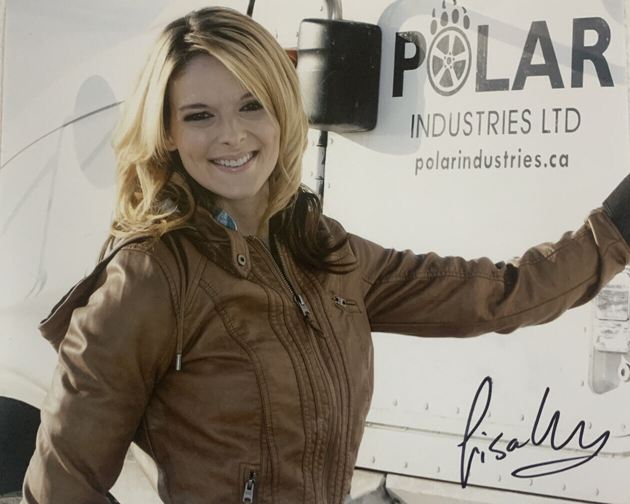 LISA KELLY HAND SIGNED 8x10 Photo Poster painting ICE ROAD TRUCKERS AUTHENTIC AUTOGRAPH COA