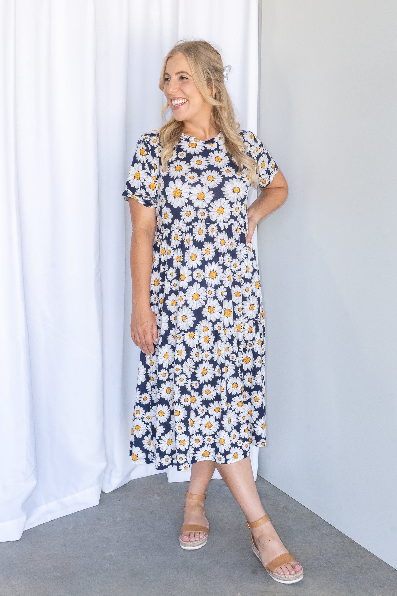 Daisy Floral Midi Dress in Navy