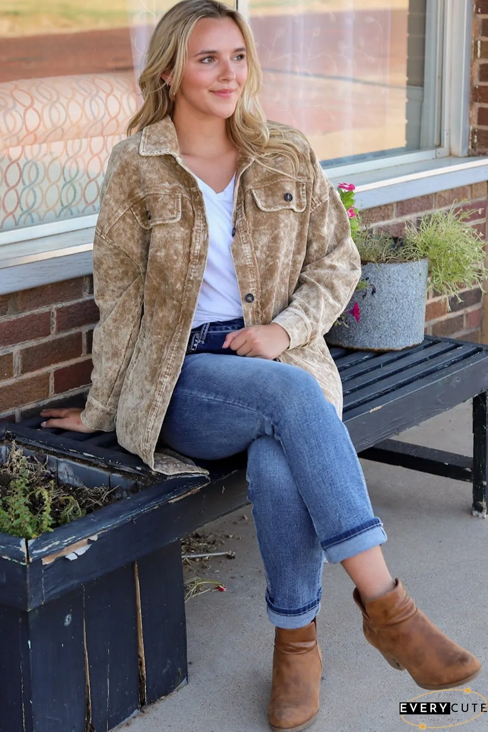 Fashionable Corduroy Jacket with Tassel