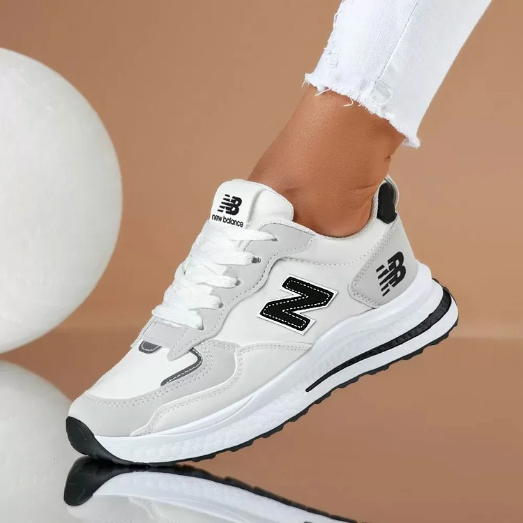 New Balance® Fashionable women's non-slip shoes with thick soles
