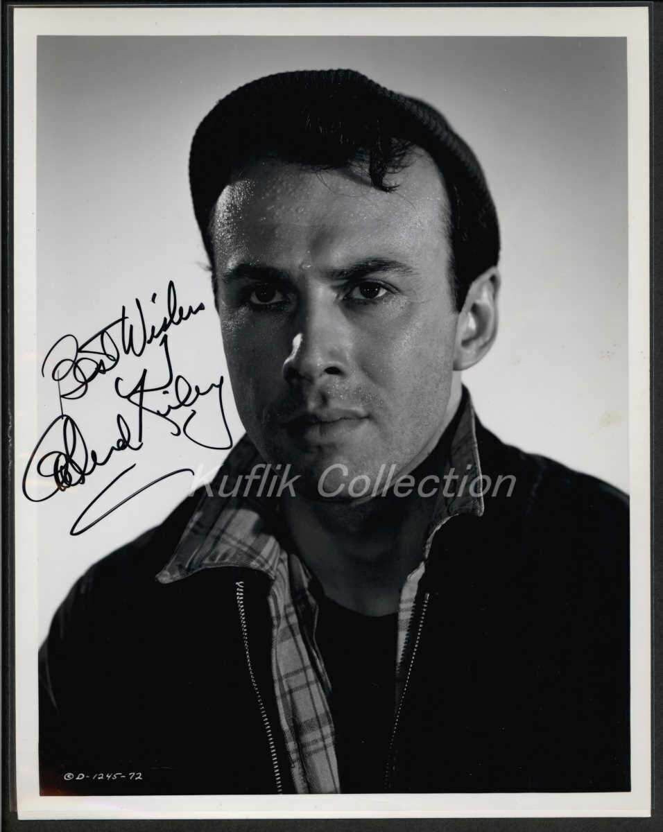 Richard Kiley - Signed Vintage Celebrity Autograph Photo Poster painting