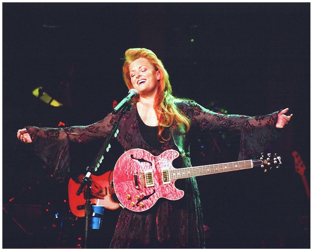 Wynonna Judd 8x10 Picture Simply Stunning Photo Poster painting Gorgeous Celebrity #100