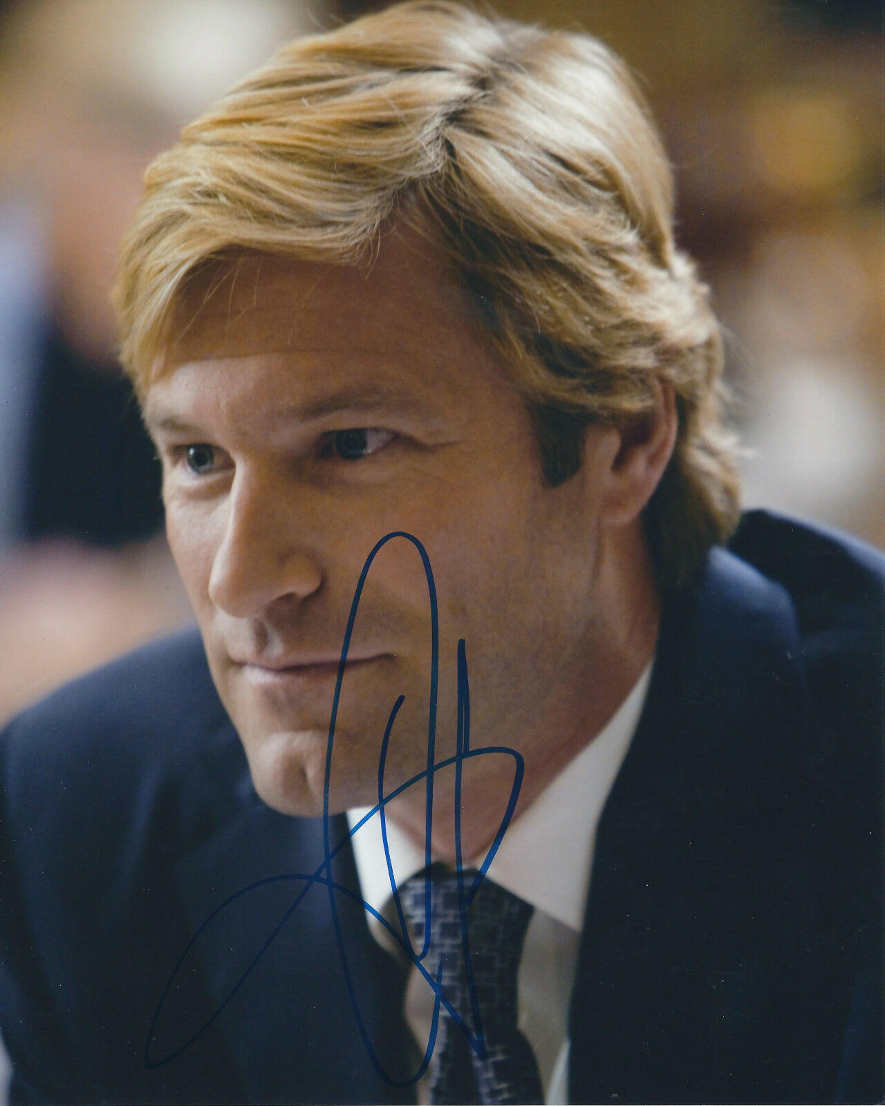 AARON ECKHART THE DARK KNIGHT RISES AUTOGRAPHED Photo Poster painting SIGNED 8X10 #6 HARVEY DENT