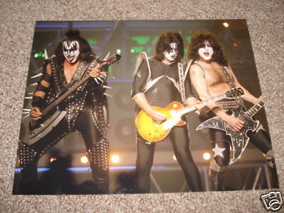 KISS Group 8x10 Live Concert Photo Poster painting #3 Paul Gene Simmons