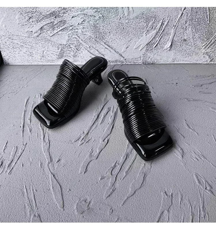 Yyvonne Head With Thin And Silver Cool Slippers Woman 2025 Summer High Heel Half-Dragging Wearing Silver Gold Simple Slippers