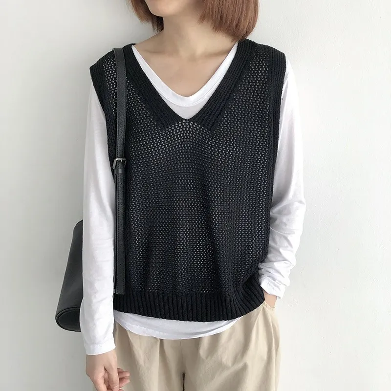 Churchf Churchf Spring 2024 V-Neck Sleeveless Loose Vest New Literary Knit Vest Pure Color Wisp Empty Women Fold Wear Jacket