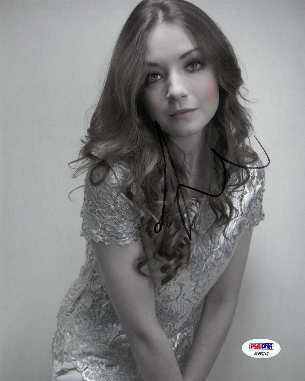 Sarah Bolger Signed Authentic Autographed 8x10 Photo Poster painting PSA/DNA #AD86747