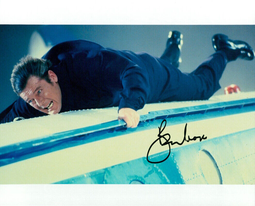 Roger Moore (James Bond 007) signed authentic 8x10 Photo Poster painting COA