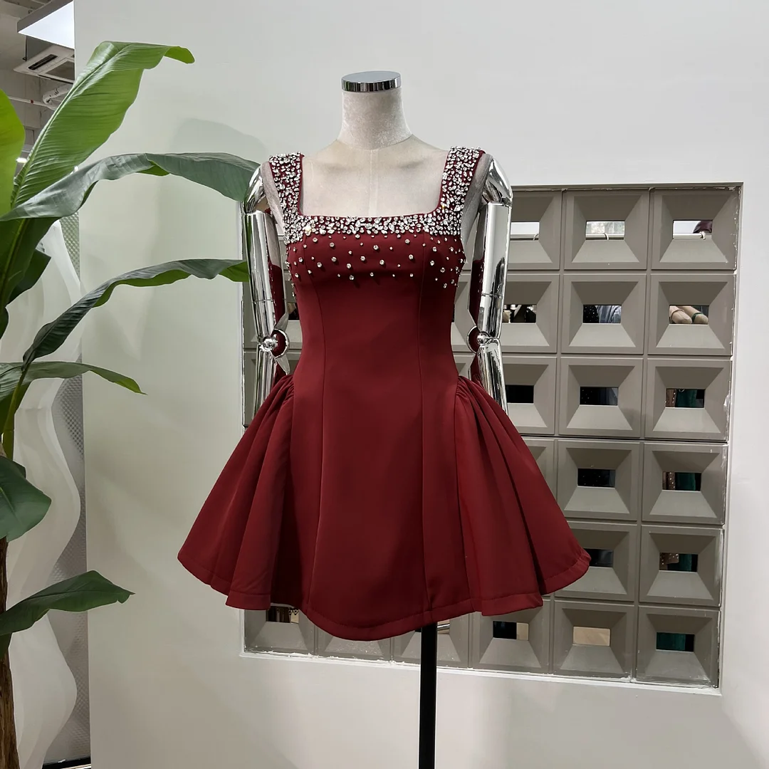 Brownm British Spring Fashion White Rich Beauty Light Luxury Strap Hand Nail Drill Collar Small Dress Waist