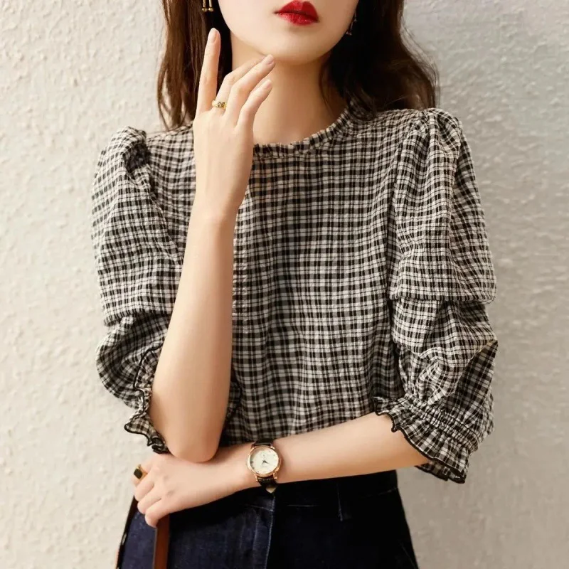 Uveng Uveng Spring And Summer New Korean Version Of The Fashion Show Thin Black And White Check-Down Bottom Shirt Gas Five-Sleeved Shirt Female Trend