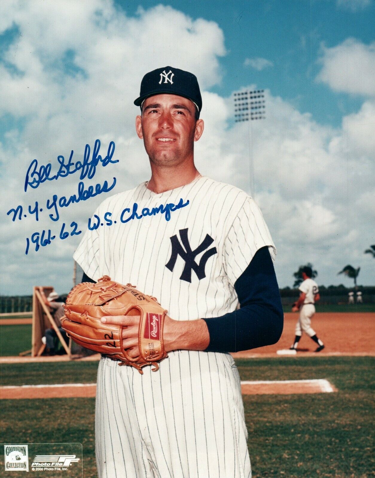 Bill Stafford NY Yankees Hand Signed Autograph 8x10 Photo Poster painting