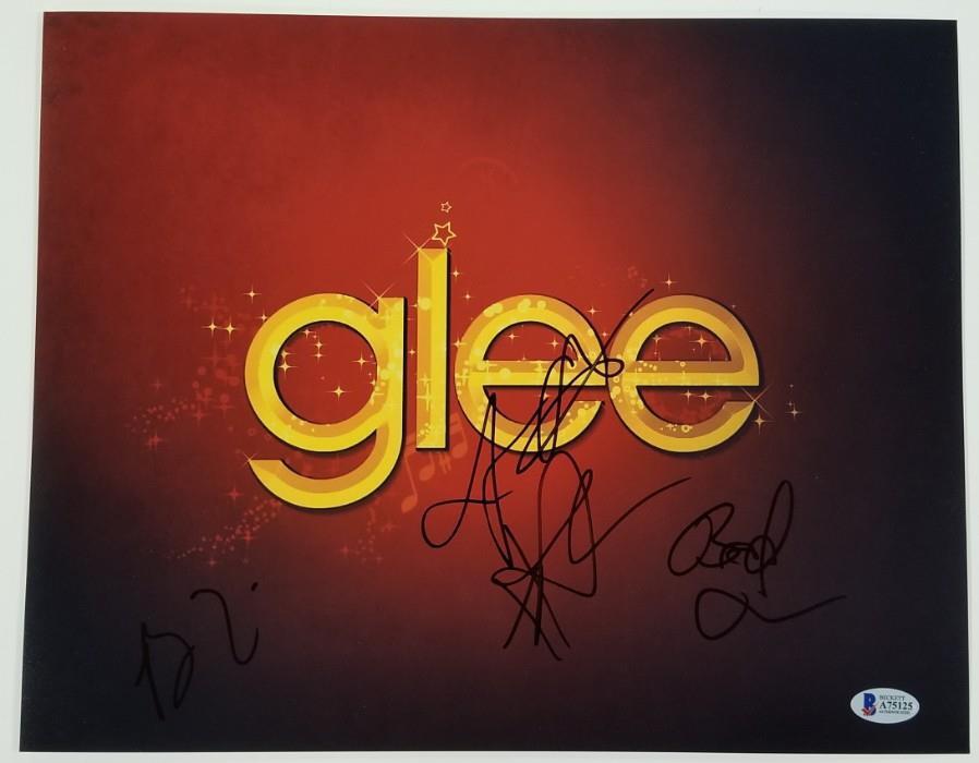 GLEE Cast Signed 11x14 Photo Poster painting Buecker Tobin Shum + 1 more (A) ~ Beckett BAS COA