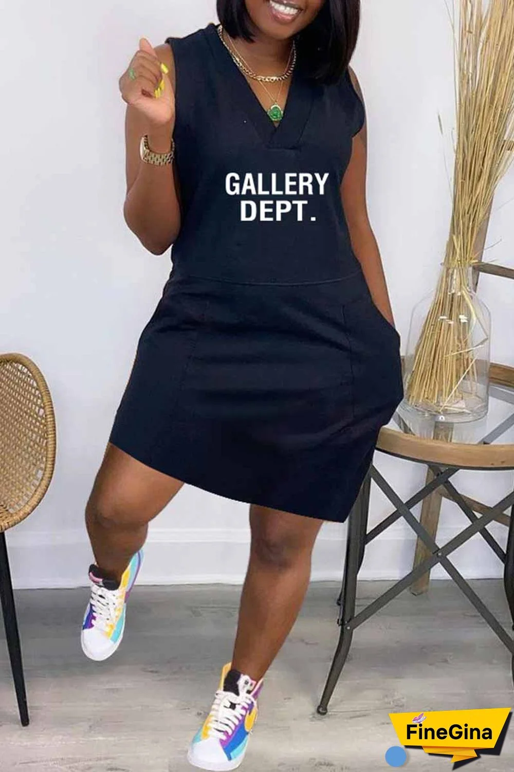 Army Green Street Print Letter V Neck One Step Skirt Dresses