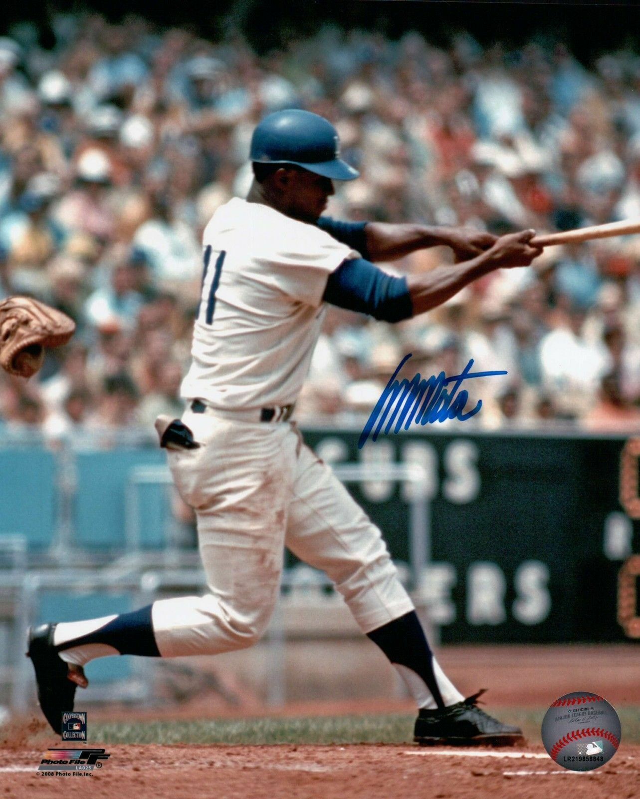 Manny Mota Signed 8X10 Photo Poster painting Autograph LA Dodgers Home Swing Left Auto COA