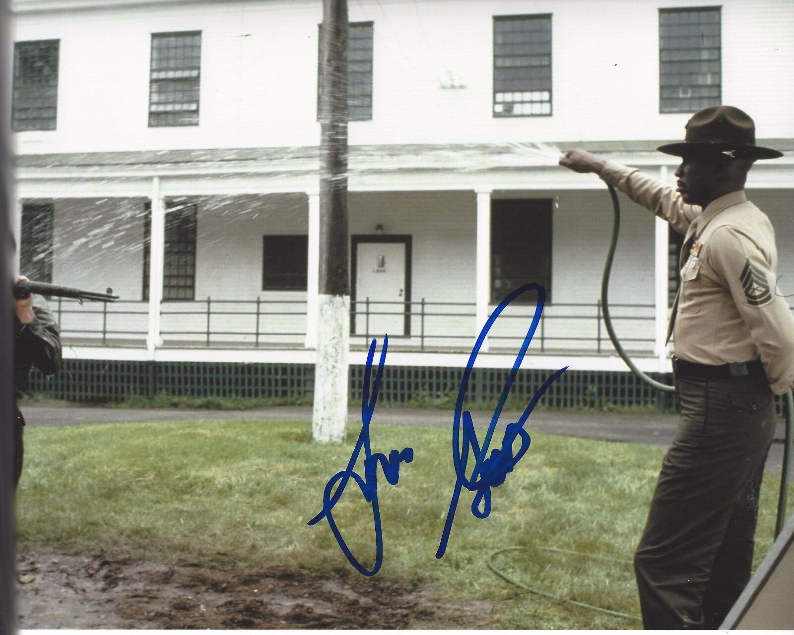 ACTOR LOU GOSSETT JR SIGNED 'AN OFFICER AND A GENTLEMAN' 8X10 Photo Poster painting A W/COA