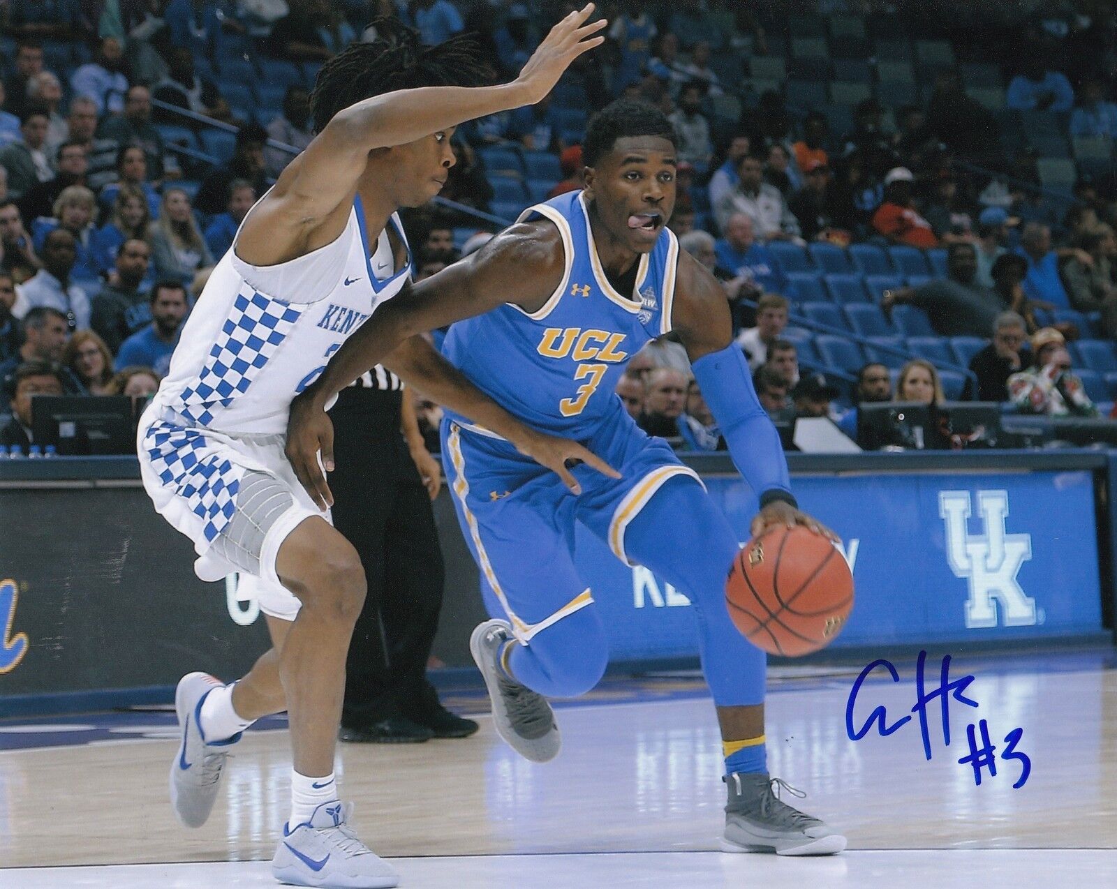 AARON HOLIDAY signed (UCLA BRUINS) basketball 8X10 Photo Poster painting *NBA DRAFT* W/COA #1