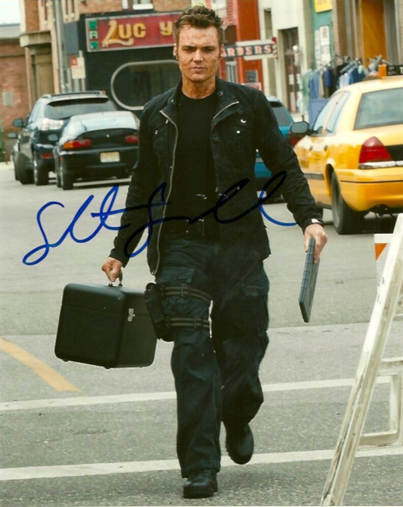 Fringe Seth Gabel Autographed Signed 8x10 Photo Poster painting COA