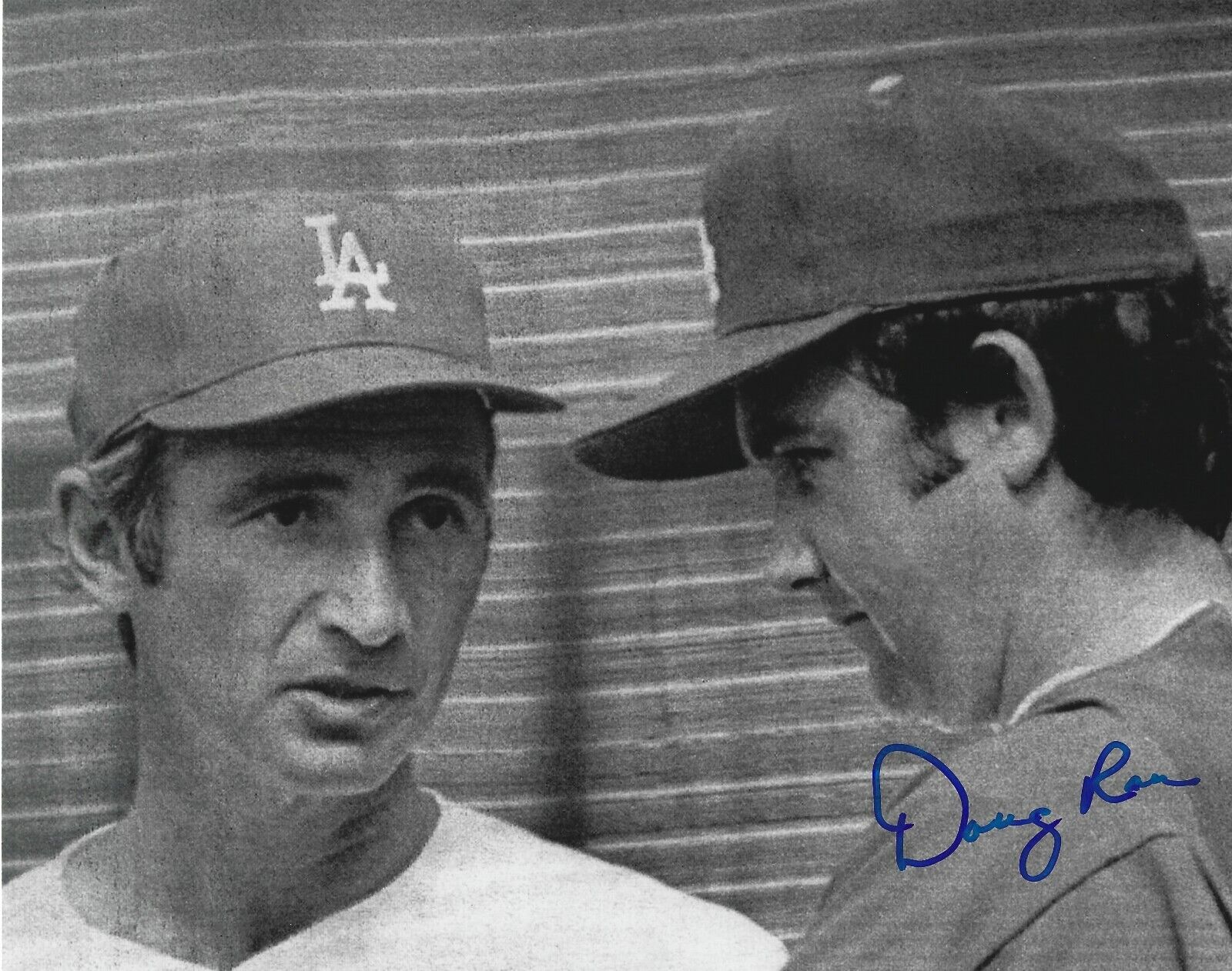 Autographed 8X10 DOUG RAU Los Angeles Dodgers Photo Poster painting - w/COA