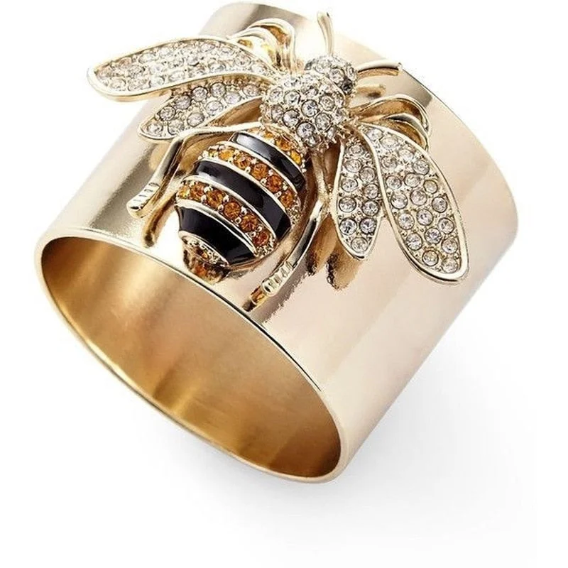 Exquisite Luxury Gold Colors Carved Bee Rings for Women Trendy Metal Inlaid White Stone Party Ring Engagement Jewelry Gift