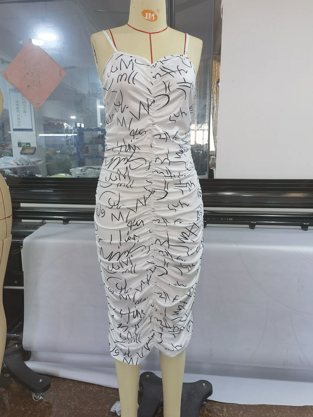 CM.YAYA Women Dress Print Spaghetti Strap Slash Neck Sheath Elastic Mid Calf Dresses Female Sexy Casual Fashion Outfit Summer