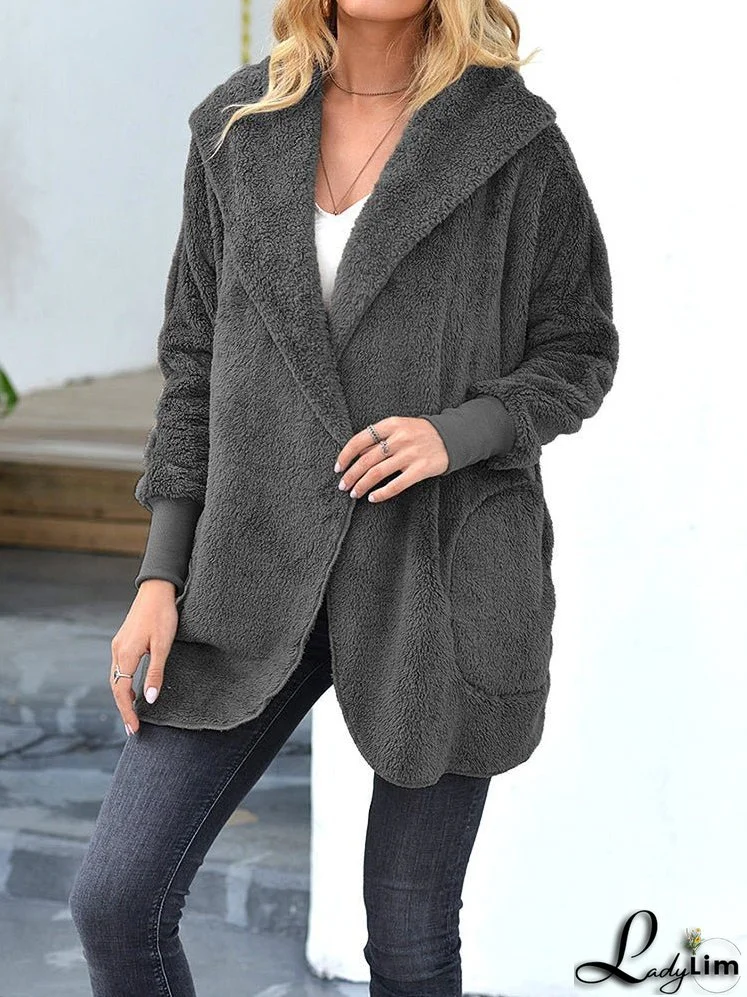 Fashionable and Minimalist winter Coat